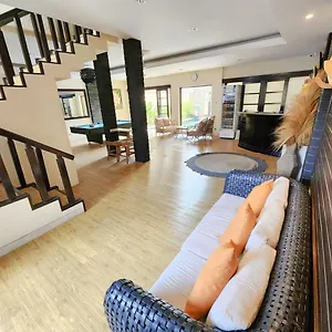 Kent House Отель